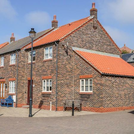 Abrahams Cottage Уитби Экстерьер фото