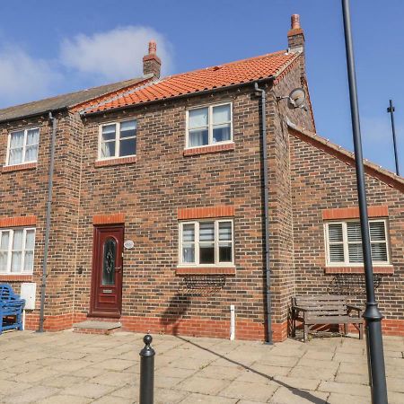 Abrahams Cottage Уитби Экстерьер фото