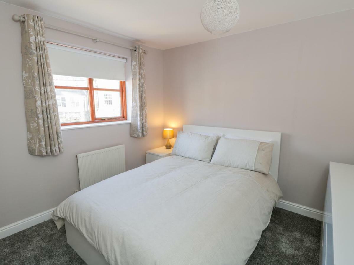 Abrahams Cottage Уитби Экстерьер фото