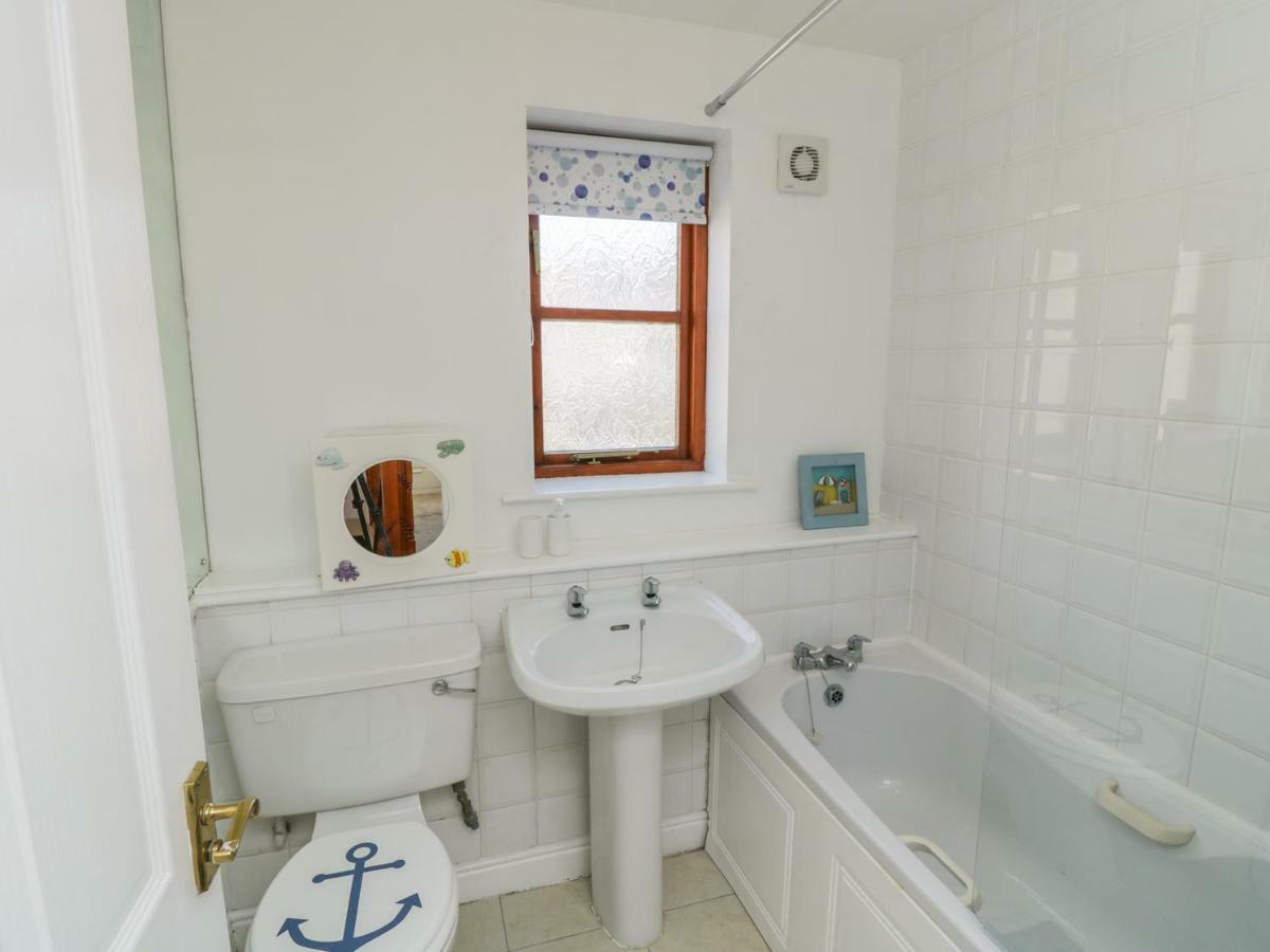 Abrahams Cottage Уитби Экстерьер фото