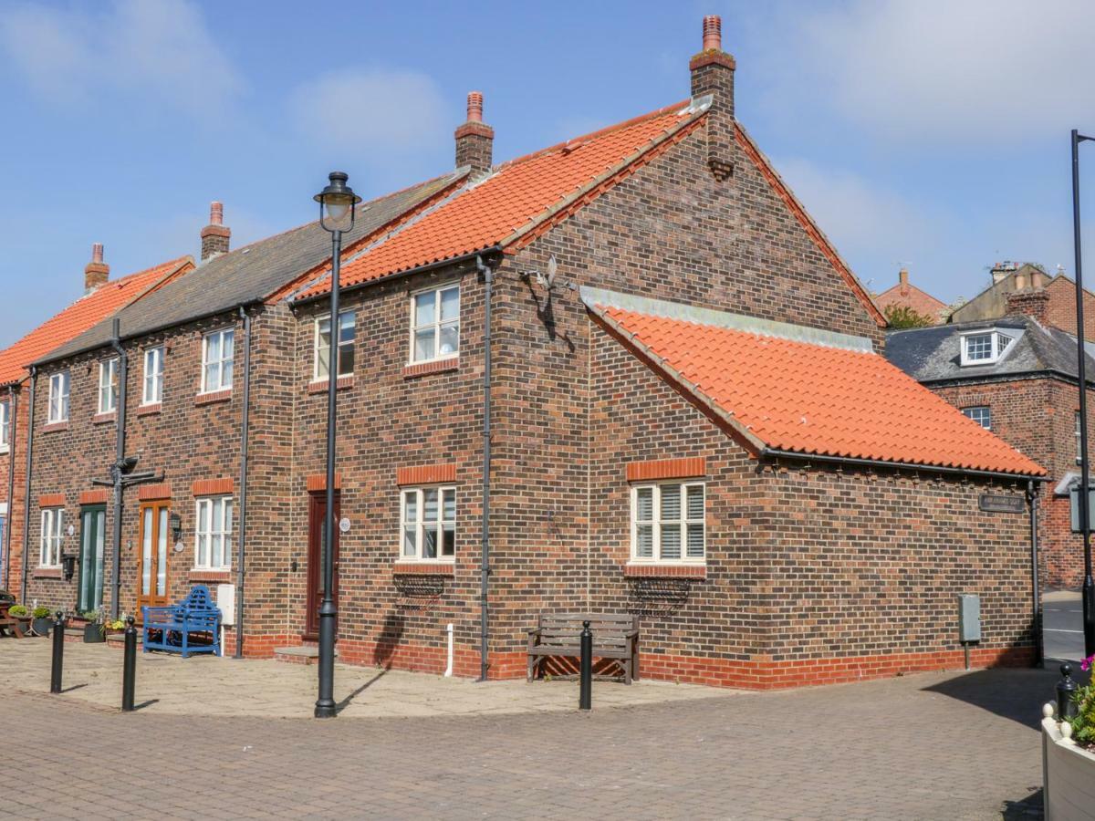 Abrahams Cottage Уитби Экстерьер фото