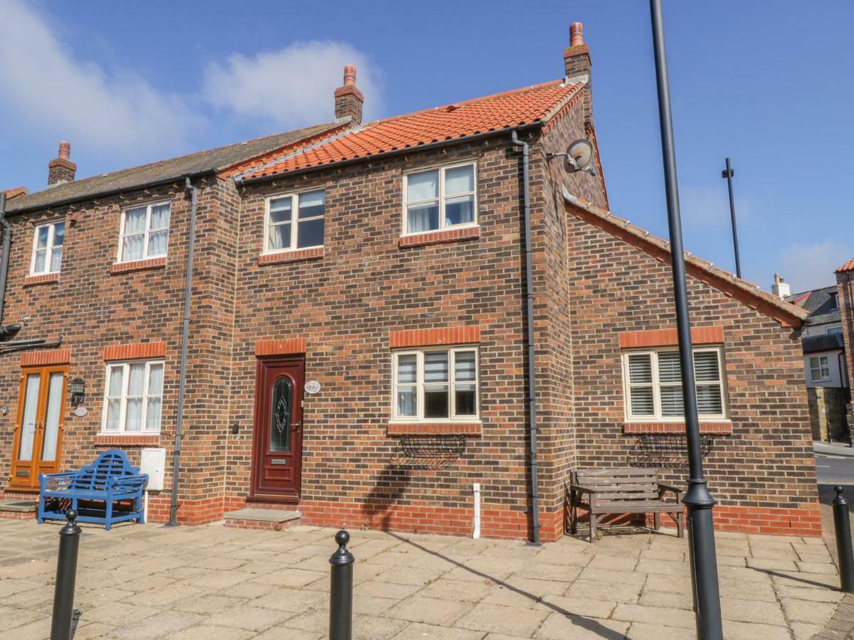 Abrahams Cottage Уитби Экстерьер фото