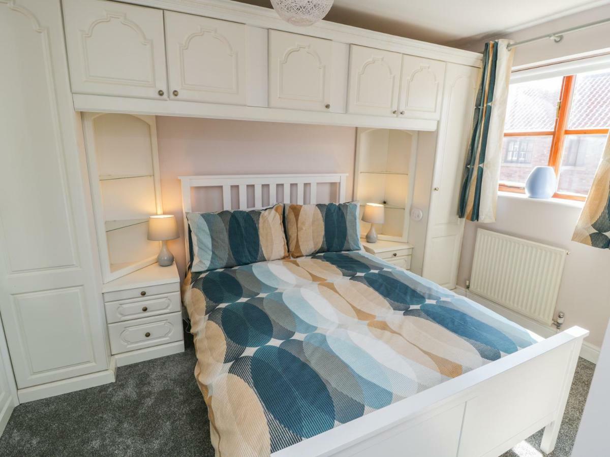 Abrahams Cottage Уитби Экстерьер фото